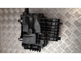 Блок предохранителей  39040853   Vauxhall Astra K    