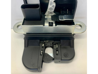 Замок багажника 5M0827505E, 5M0827505B    Volkswagen Tiguan 2007 - 2016 года