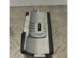 Комплект блоков управления 8K0905852D, 8K0909132   Audi A4 Allroad