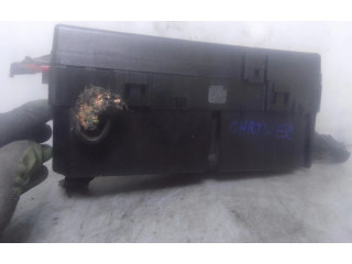 Блок предохранителей  04760135AB   Chrysler 300M    