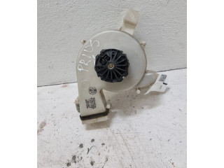 Вентилятор печки    8713047060   Toyota Prius (XW10)