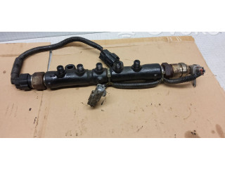 Vstřikovací lišta 48200111, 11184   Toyota Corolla E120 E130     