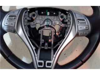 Volant Nissan Qashqai 2013   