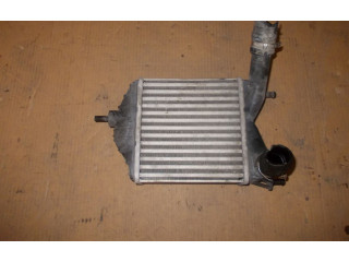 Интеркулер  46836770, 999-U39688   Fiat Punto (199) 