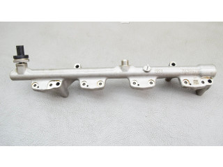 Vstřikovací lišta 7639979   BMW X1 F48 F49  pro benzínový motor 2.0  