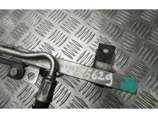 Топливная рампа 7525721   BMW 6 E63 E64  