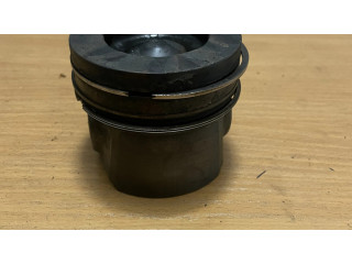 Píst 1612731880, 1609067980   Citroen Jumper  pro naftový motor 2.0  