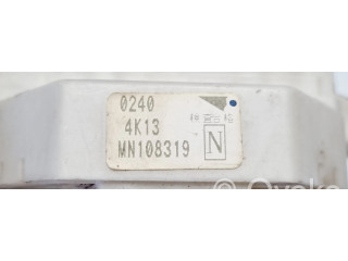 Комплект блоков управления MR951770, MM0038001   Mitsubishi Colt