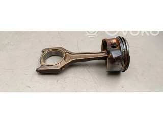 Píst 7504422   BMW 3 E46  pro benzínový motor 2.0 N42B20 