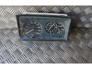 Zpětné zrcátko  Volkswagen Polo II 86C 2F 1992  88471405, 87001239  