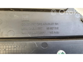 Нижняя решётка (из трех частей) Chevrolet Spark  96687212      