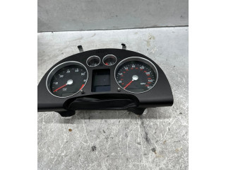 Přístrojová deska  Audi TT Mk1 2003 0905220009X  