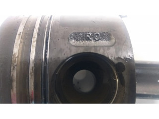  Поршень с шатуном om646.963 , 646.963 A6460300020, A6460300220  Mercedes-Benz C W203 для дизельного двигателя 2.1