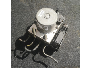 Jednotka ABS 589203Z700   Hyundai i40 2015