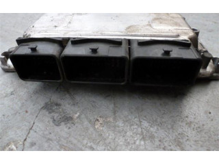 Řídící jednotka BOSCH0281010632, HOM8200051608   Renault Trafic I 2002