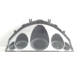 Přístrojová deska  Mercedes-Benz E W212 2010 A2129004113, 2129014002  