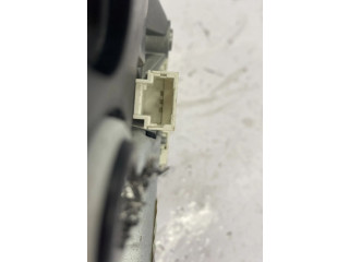 Моторчик заднего дворника 9638664980    Peugeot 206+