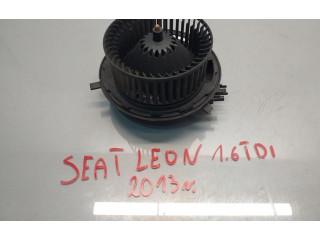 Вентилятор печки    5Q1819021B   Seat Leon (5F)