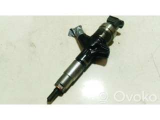 Vstřikovač 16613aa030, 05m11160   Subaru Legacy  pro naftový motor 2.0  