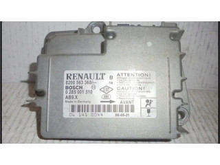 Блок подушек безопасности 8200563368   Renault Clio III