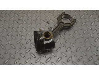 Píst    Volvo V40    D 4204 T14 