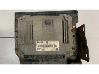 Блок управления двигателя 55205622, 0281014024   Opel Zafira B