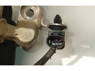Vstřikovací lišta 31478555, 31465788   Volvo V40    B4204T37 