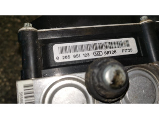 Jednotka ABS 0265951123   Subaru Forester SH 2011