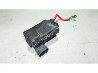 Блок предохранителей 7D0937550E   Volkswagen Multivan T4    