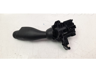 Ручка стеклоочистителей 31674103   Volvo V60