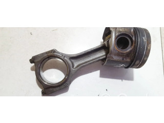 Píst    BMW 4 F32 F33  pro naftový motor 2.0  