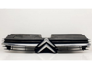 Передняя решётка Citroen C5 2005-2008 года 9636751980      