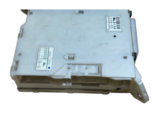   Pojistková skříňka 8273053050, 6G250440   Lexus  220D-250-350 2011