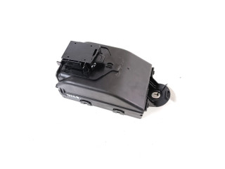   Pojistková skříňka 32209198   Volvo V60 2019