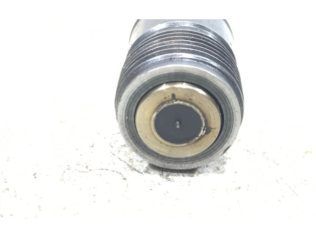Форсунка 0000101051    Mercedes-Benz C W202  - 