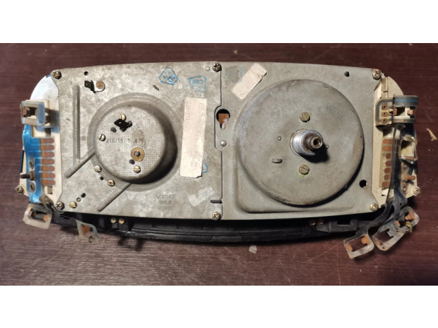 Přístrojová deska  BMW 5 E12 1980 1366350, 1354333  