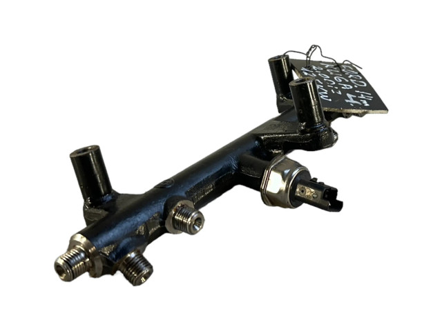 Vstřikovací lišta 9681909680, 28497Z01   Ford Kuga II  pro naftový motor 2.0  