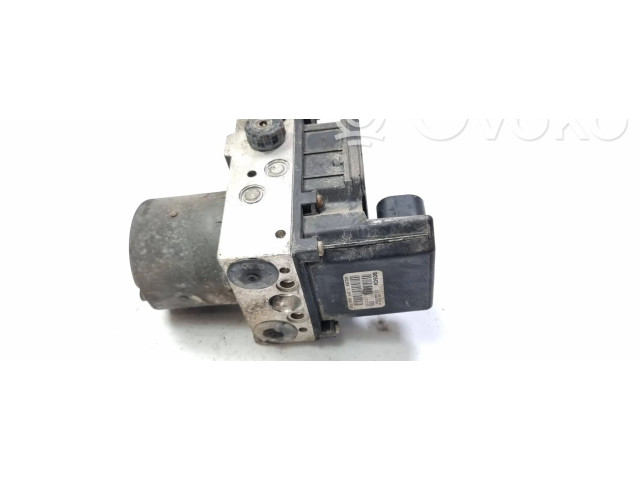 Jednotka ABS    Volkswagen PASSAT B5.5 2003