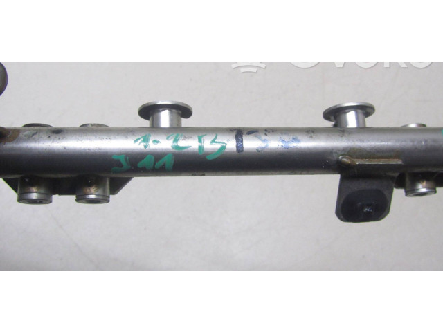 Топливная рампа 175204385R   Nissan Qashqai   для двигателя HRA2