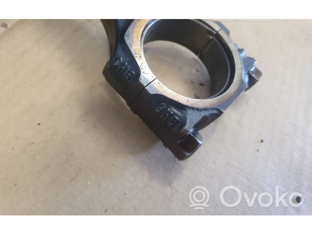 Píst 037198401A, 037107065B   Volkswagen PASSAT B3     
