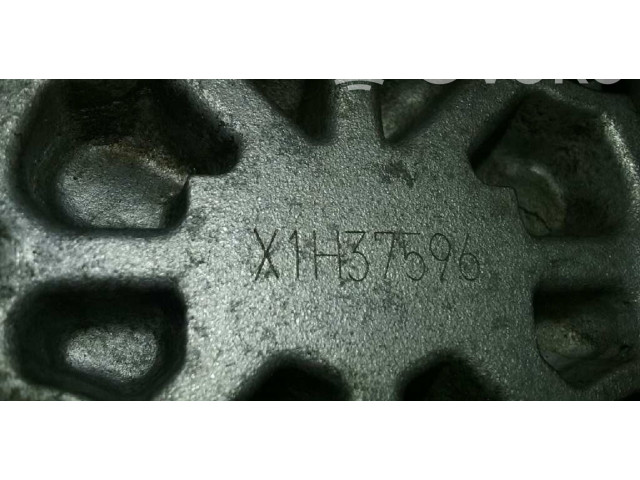Pojistková skříňka Насос усилителя руля X1H37596   Toyota RAV 4 (XA10) 2001