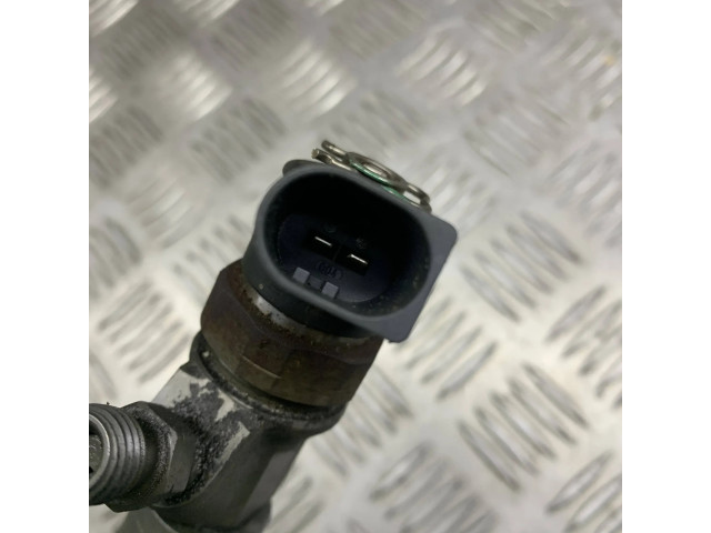 Vstřikovač 7794435   BMW 3 E90 E91  pro naftový motor 2.0  