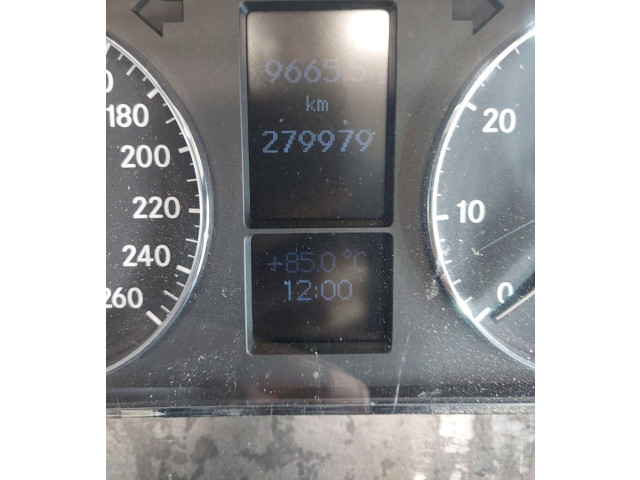 Přístrojová deska  Mercedes-Benz C W203 2004 A2035404348  