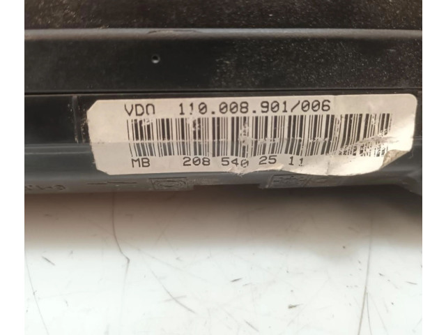 Панель приборов 2085402511   Mercedes-Benz CLK A209 C209       