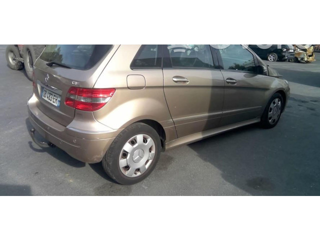 Přístrojová deska  Mercedes-Benz B W245 2006 1694403911  