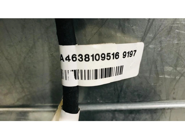 Zpětné zrcátko  levé Mercedes-Benz G W461 463 2013  A4638109516, 4638109516  