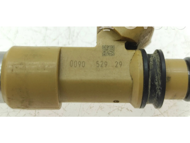 Vstřikovač 009052929   Subaru Outback    EJ25 