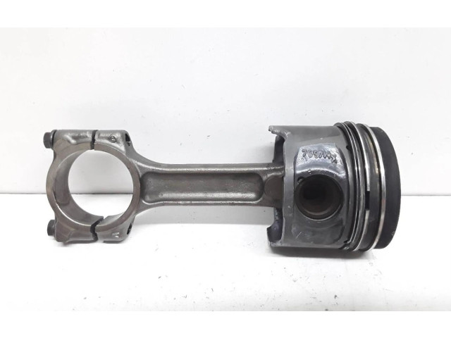  Поршень  7657HX  Renault Clio III  