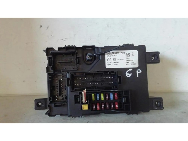 Блок предохранителей 00517817590   Fiat Grande Punto    