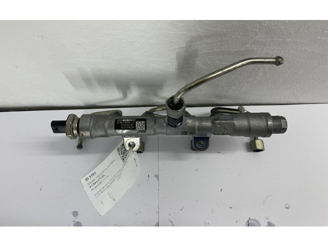 Vstřikovací lišta 9821399680   Peugeot 2008 I    YHY 
